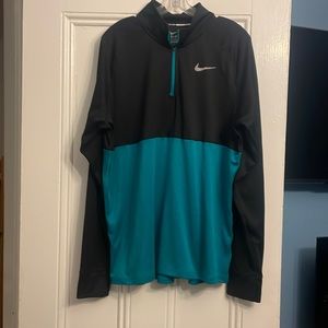 Nike drfit long sleeve shirt